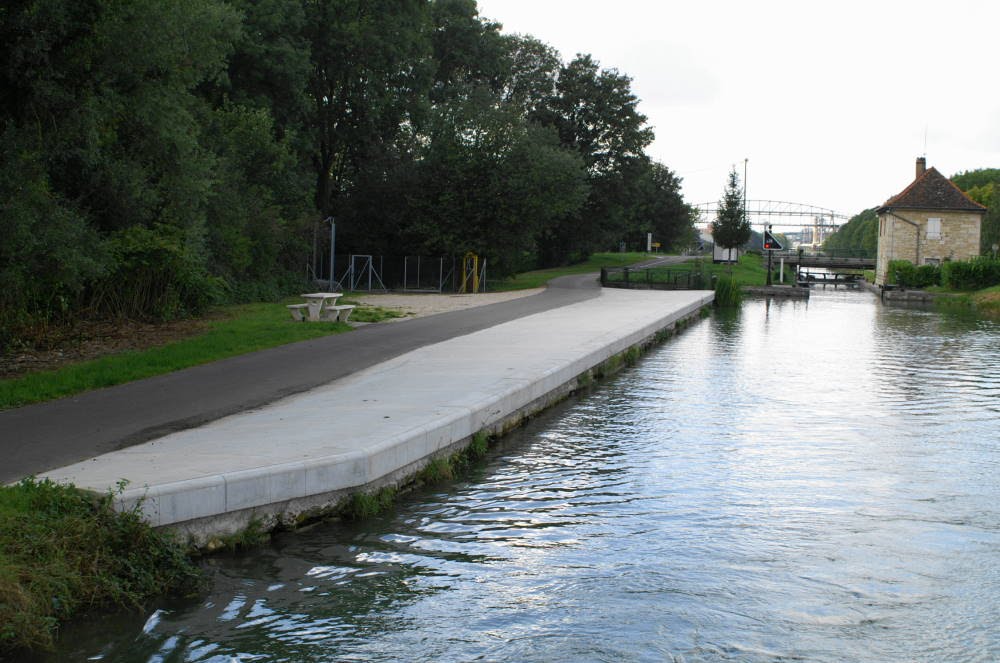 Canal du Rhône au Rhin by Mîlo