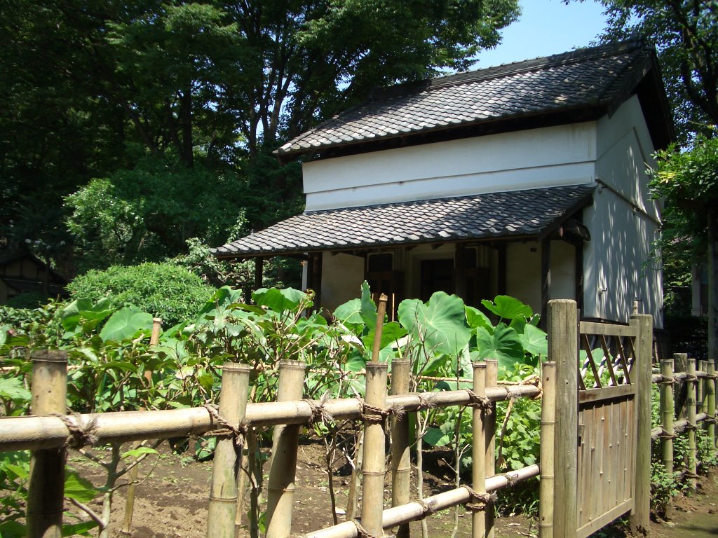 Old Storehouse of the Urano Family (旧浦野家住宅土蔵) in Okamoto Park's Old Farmhouse Garden (岡本公園民家園) by phosphor