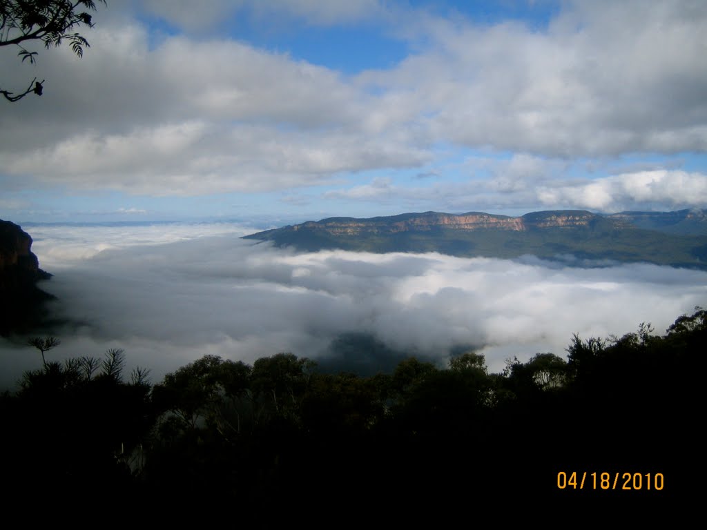 Jamison Valley,Blue Mountains by Karl Kunkel