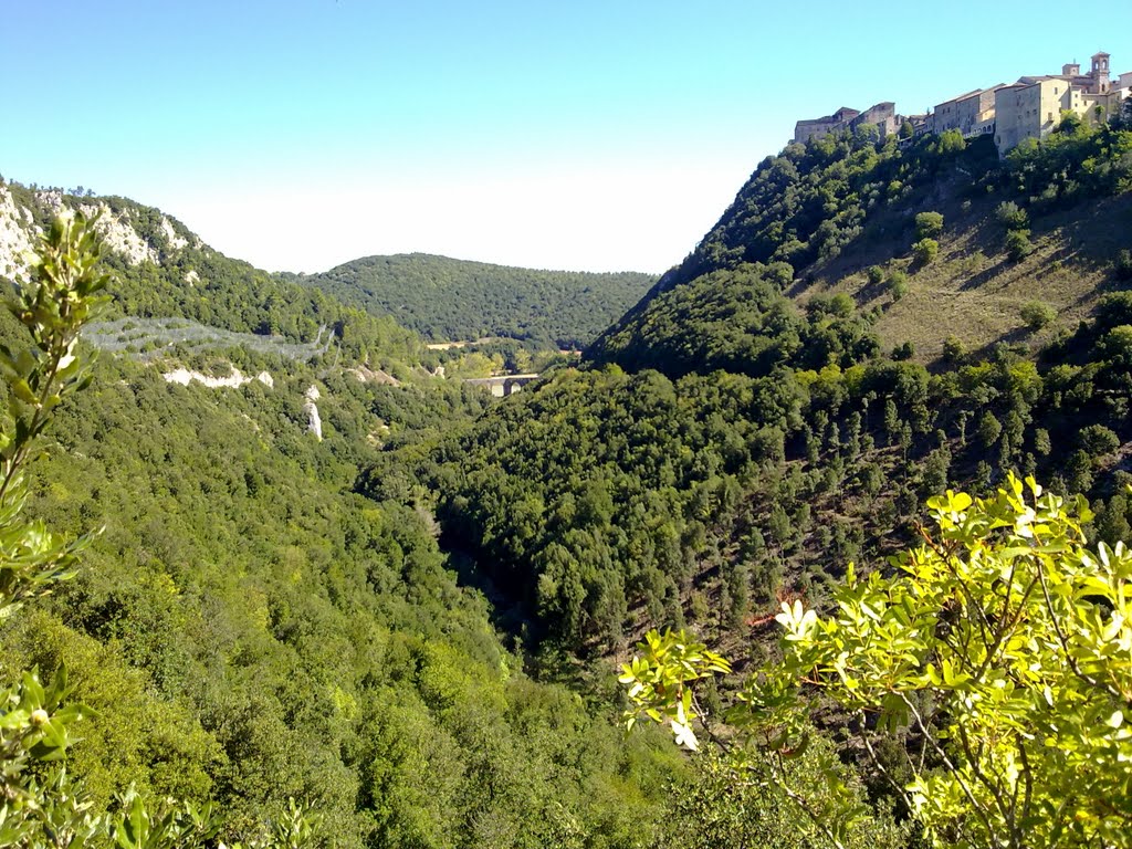 Amelia - das Tal des Rio Grande mit alter Steinbrücke by 01ws0143