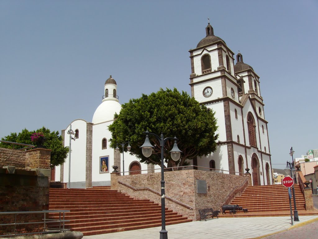 Iglesia de Ingenio. by o rey do café