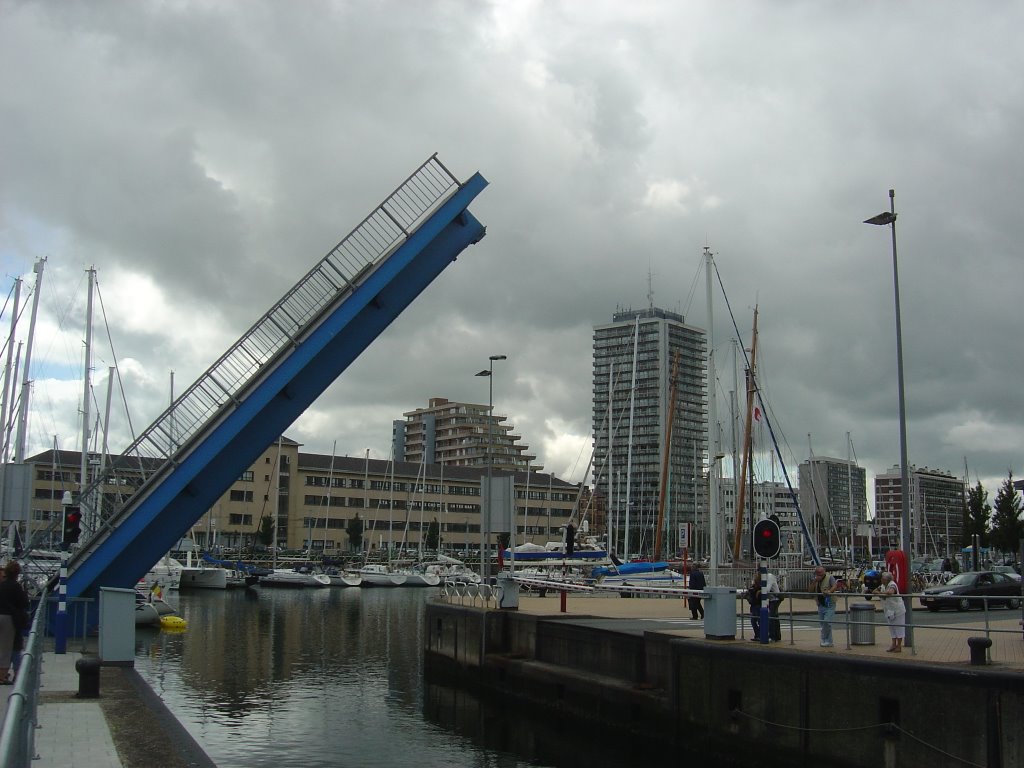 Port Oostende by Swelb