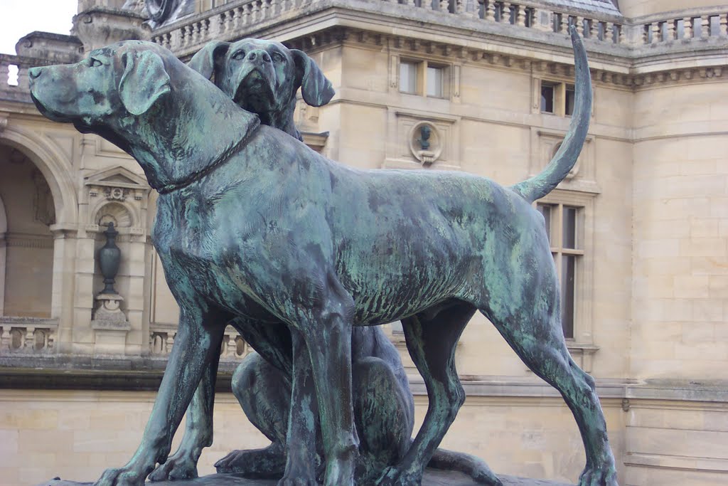 Détail statue Chateau de Chantilly by LILY FR