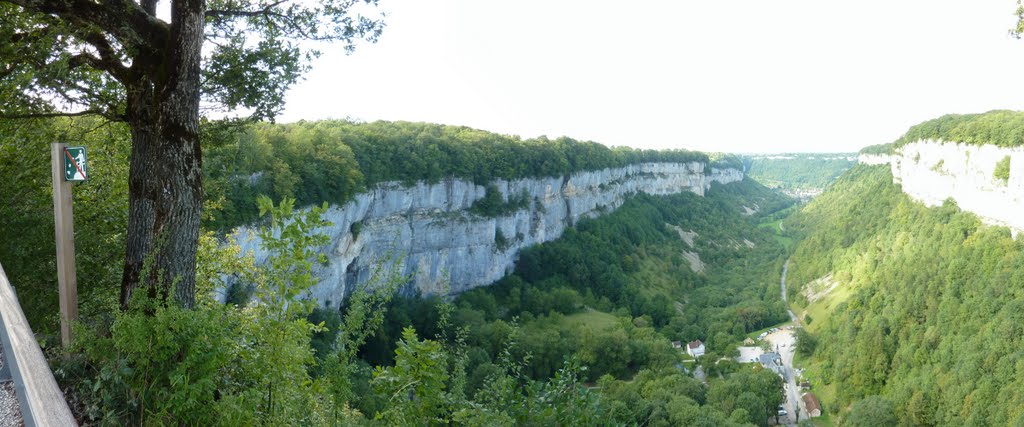 Baume Les Messieurs by Daniel Fohrer