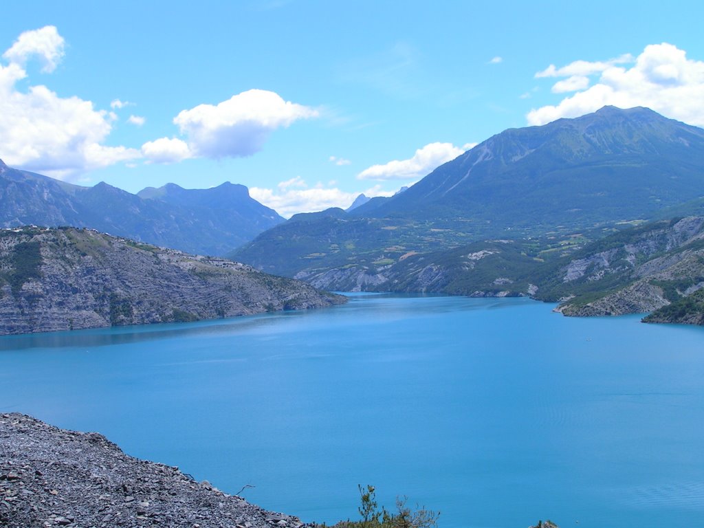 Lac de Serre Ponçon - près de Chorges by Irmgard Lorenzen