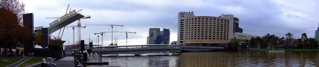 Yarra by day! (Panorama) by chatzi