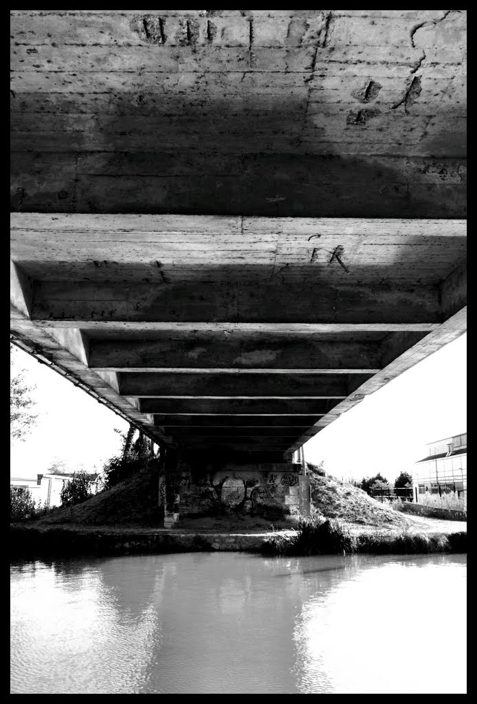 Sous les ponts by Raby Jean-Luc