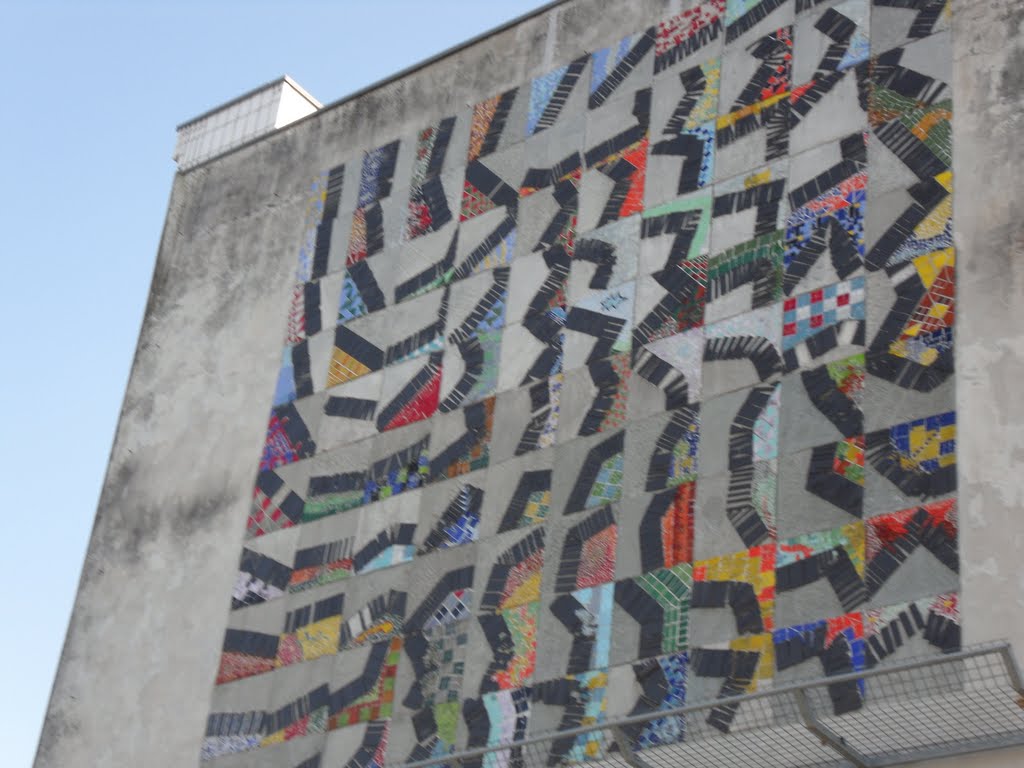 Lycée Jean Cocteau by Dominique.