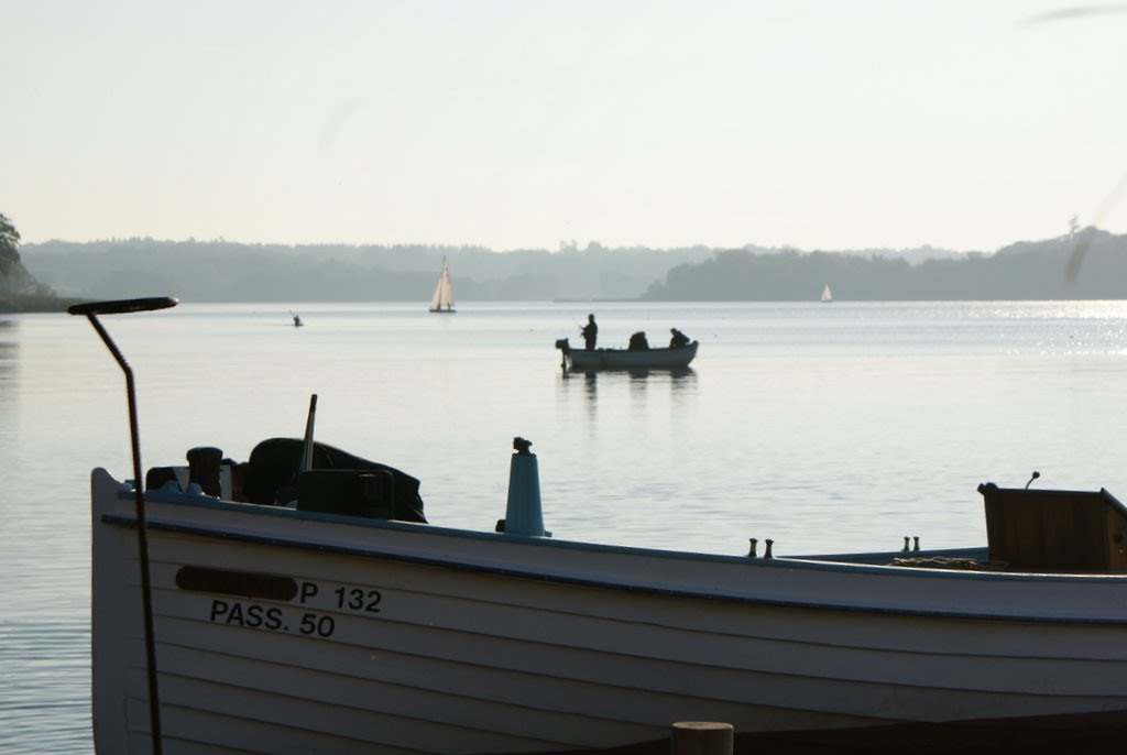 Esrum Sø, efterår 2010 by Hartvig Nielsen