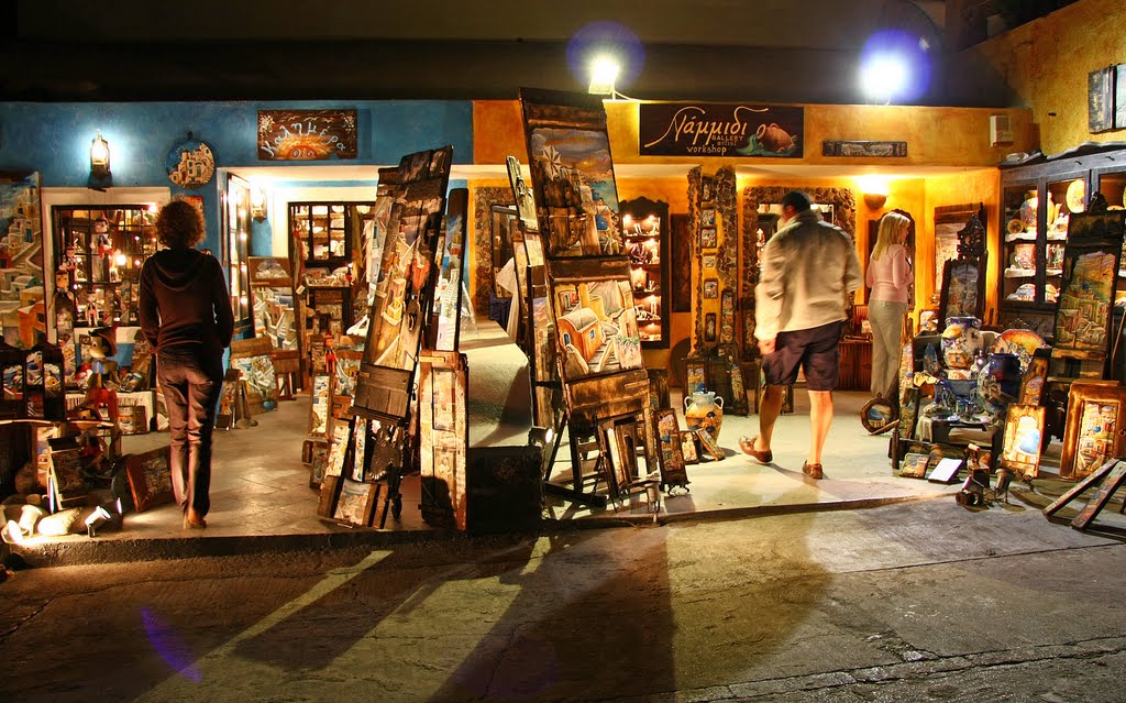 Santorini, street shops at night by Hubert J. (Janiszews…