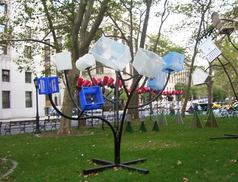 Plastic Tree made of Recycled Boxes by andysanisidro