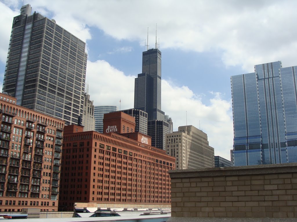 Chicago from Clinton Green Line by londonrunner