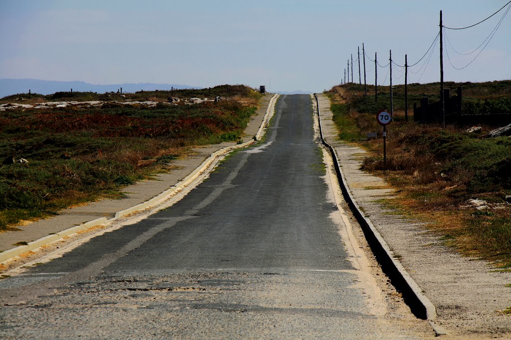 Carretera hacia el faro by Susana Blanco Pérez