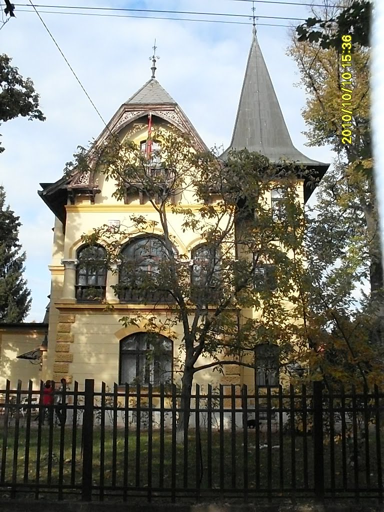 Budapest, Rákoskeresztúr, Erdős Renée-Ház by 78Reni