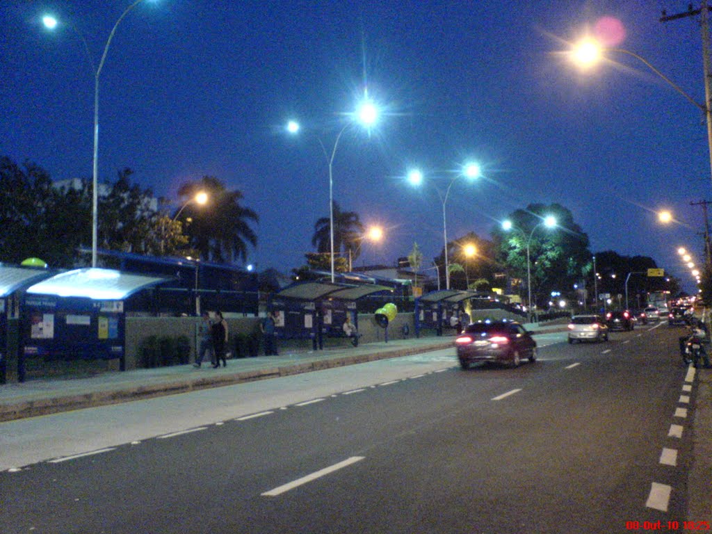 Estaçao de Transferência do Pq Prado - Anoitecer by Paulo Humberto