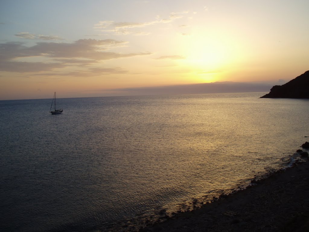 Puesta de sol en Cabo de Gata by Lluís Colt