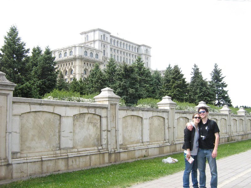 Le palais de Ceausescu by Vincentfrrr