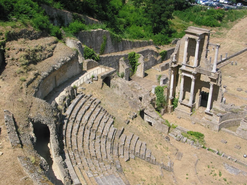 The Roman theatre, Volterra by Jens Juhl