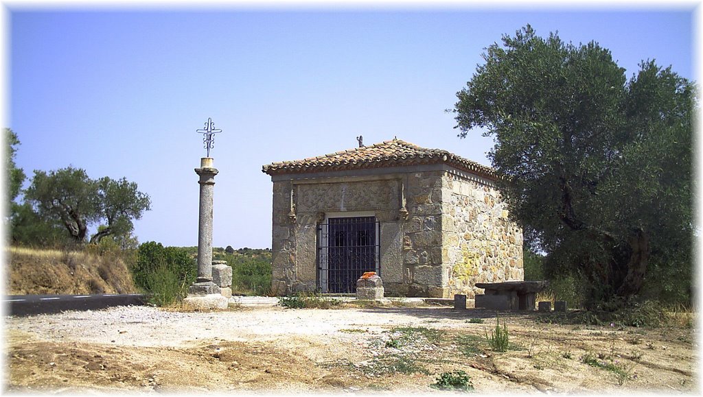 SAN MARTIN de VALDEIGLESIAS - ERMITA del ROSARIO by GUSTAVO ADOLFO VIEITES