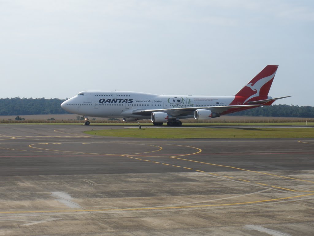 Boeing 747-400 Qantas Australia VH-OEB - Aeroporto Internacional Cataratas (SBFI/IGU), Foz do Iguaçu-PR by Ariel_Q