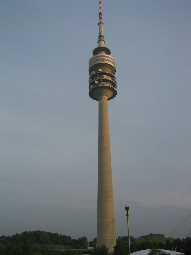 2004 Parque Olimpico - Olympiaturm by Javier Segura