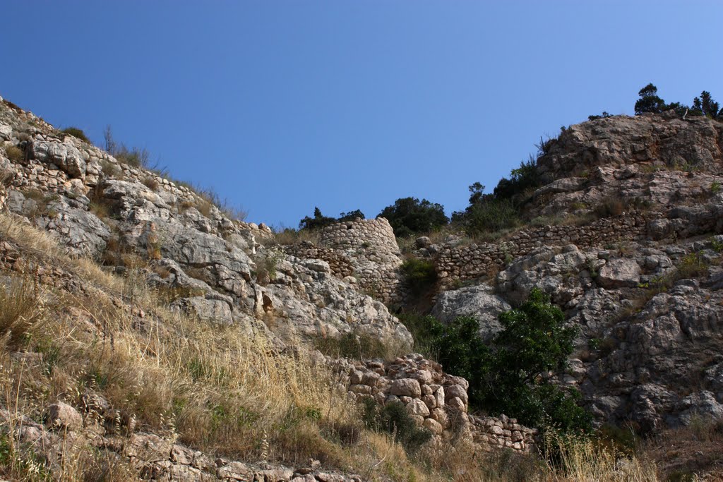 Остатки старых древних укреплений/Remains of the old ancient strengthening by Alexander Gapon