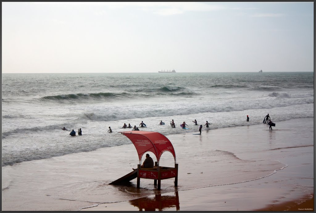 Praia de Carcavelos, Cascais by Paulo Moreira