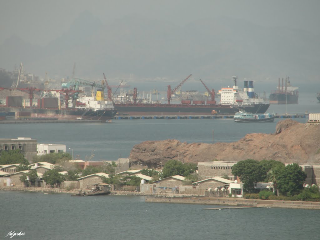 DSC02462 ... View Around Aden Hotel by falgahri