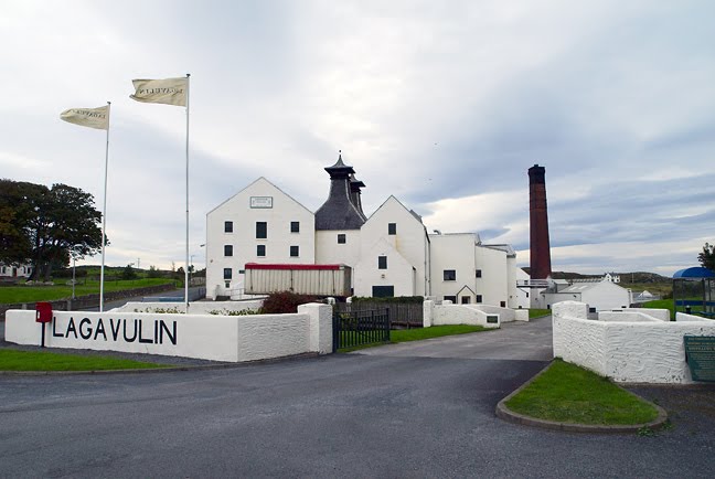 Lagavulin distillery, Scotland by Ian Besch