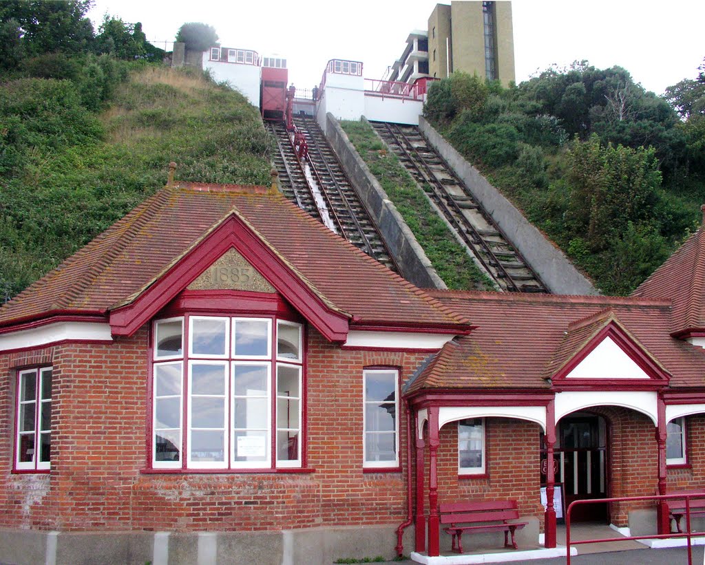 Leas Water Lift by Jane Palmer