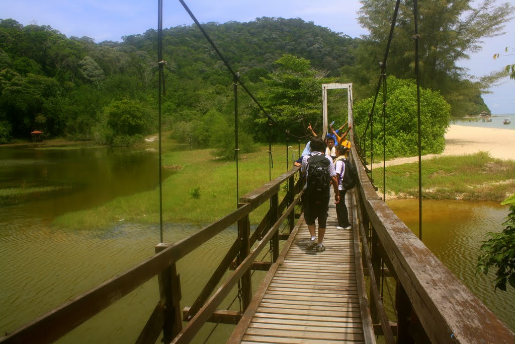 Bridge @ Pantai Kerachut by machmoedie