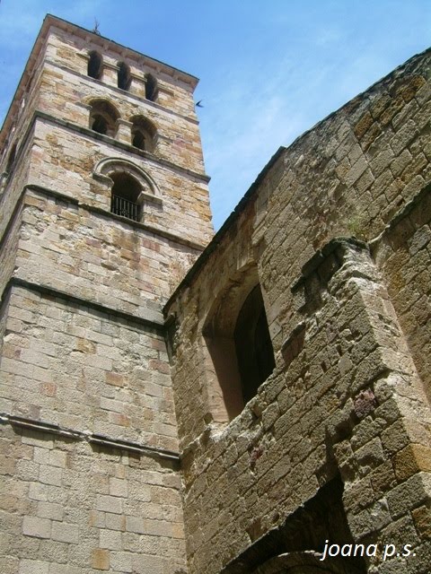 IGLESIA DE S. VICENTE by Joana Pecurul Saez