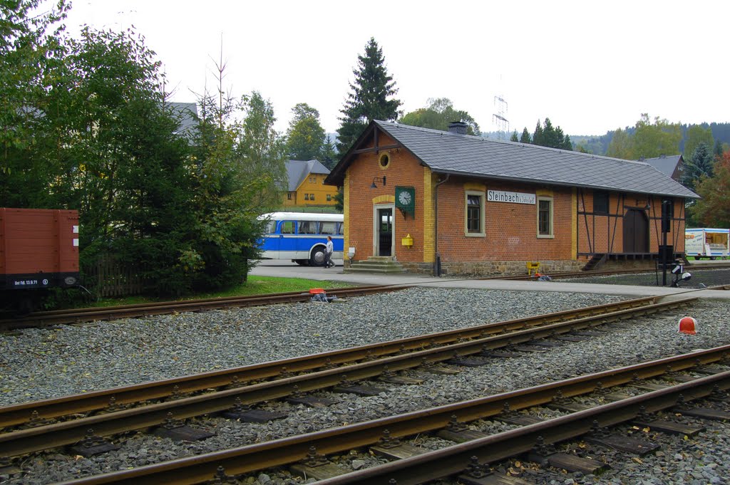 Bahnhof Steinbach by Luzifer