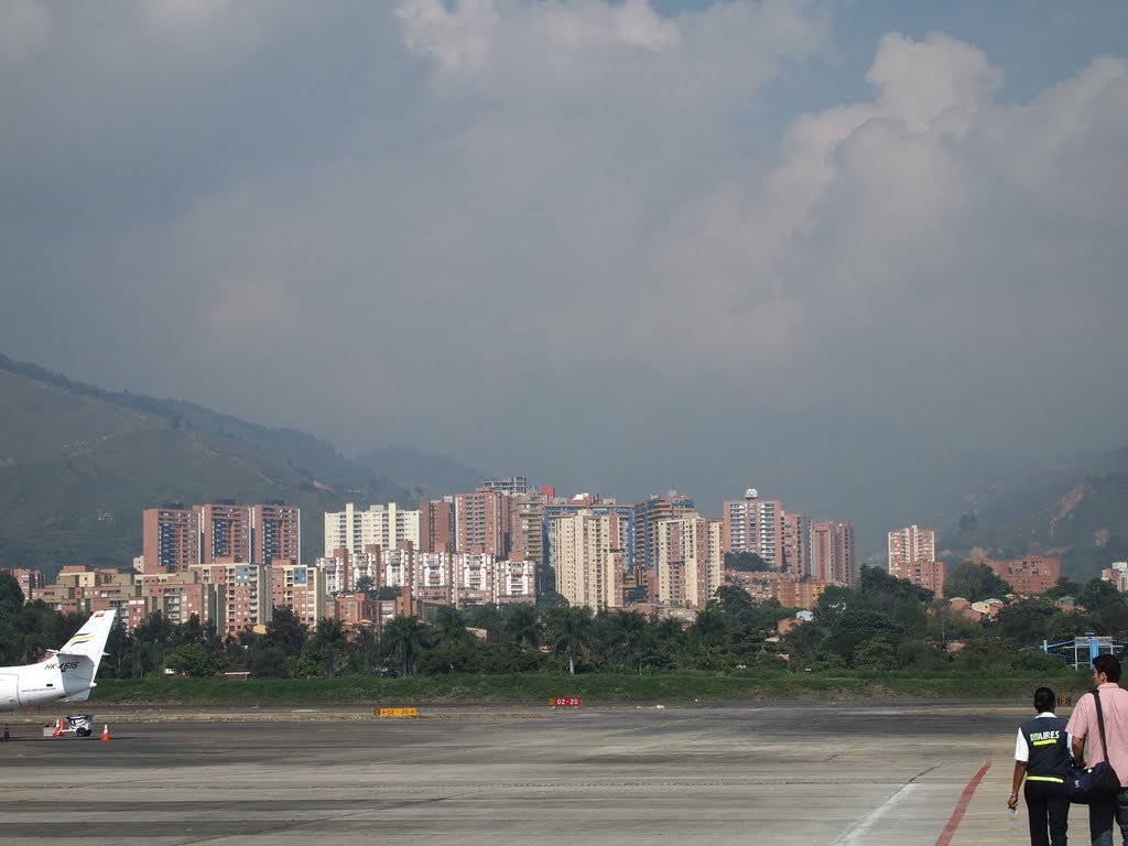 Guayabal, Medellín, Antioquia, Colombia by mauricio agudelo