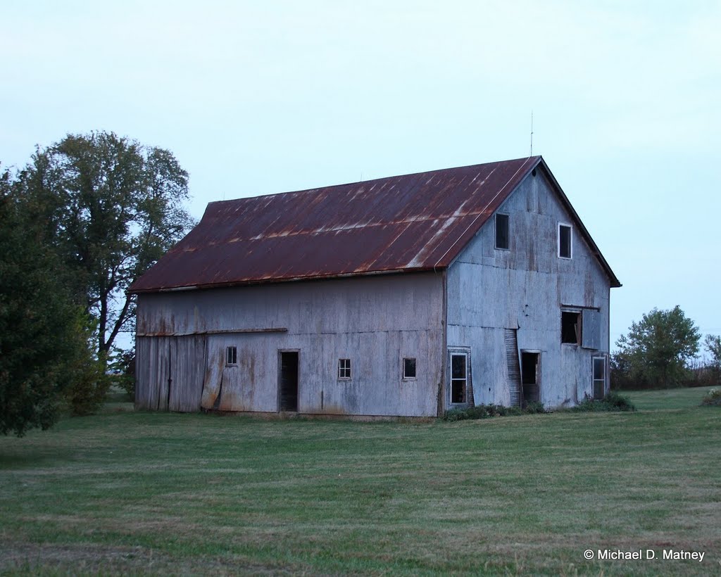 Old barn on Formosa Road by matneym