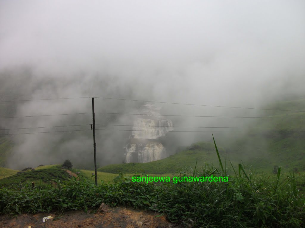 St clair's falls(sri lanka) by sanjeewa gunawardena