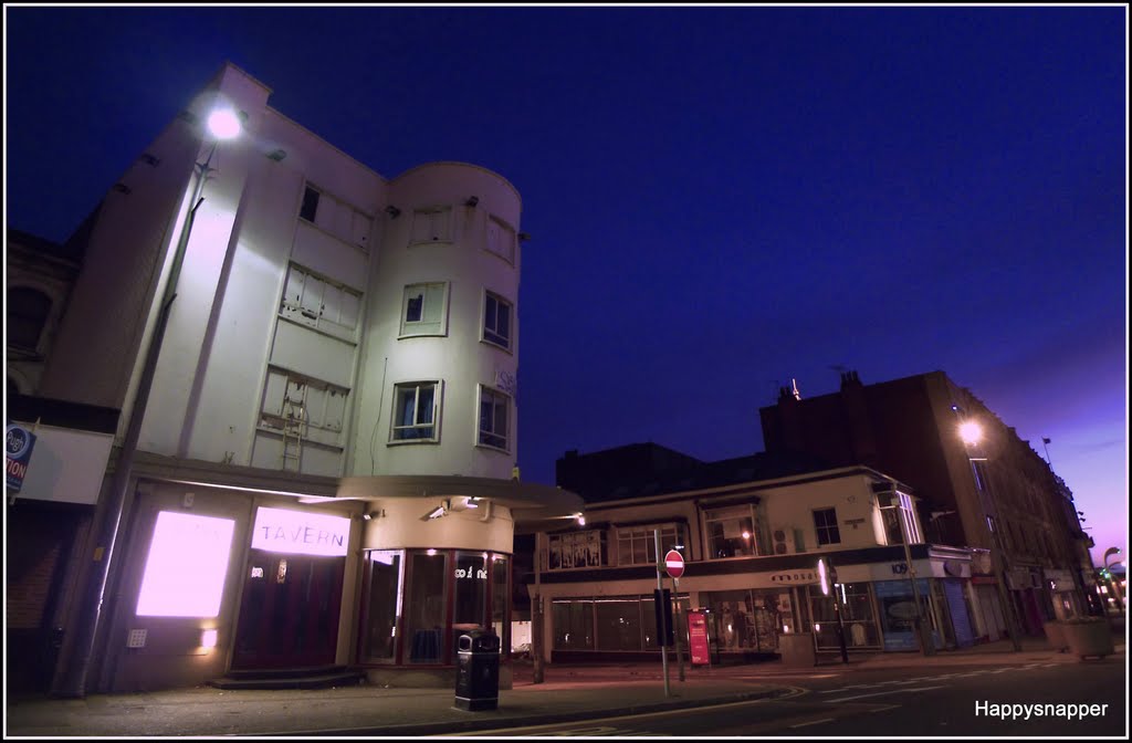 Tavern Blackpool by Happy Snapper