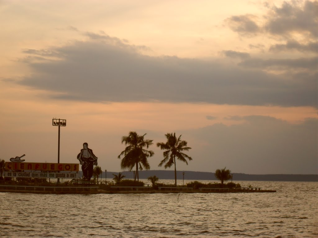 Cienfuegos, Cuba by paoloanselmino