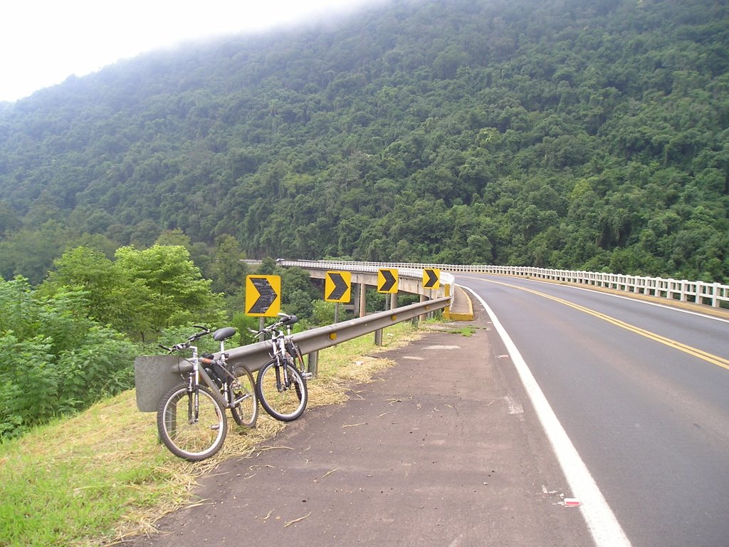 Pouso Novo - RS, Brazil by Jean Carlo Hansen