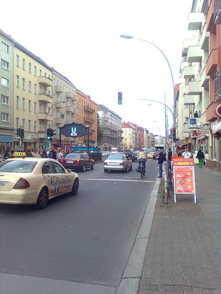 Hermannstraße Berlin by simon-r-