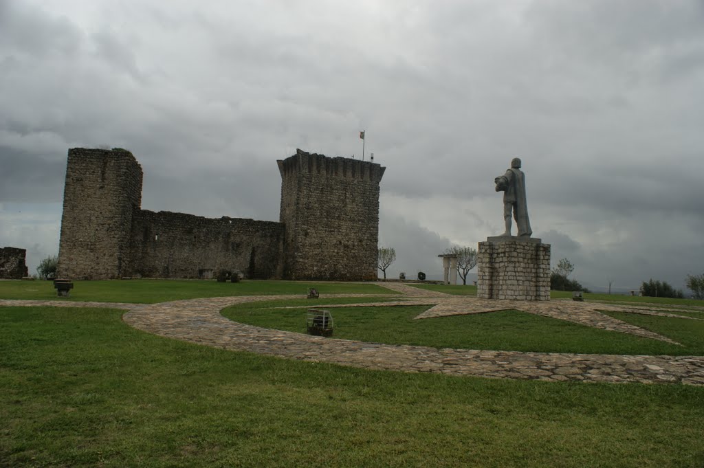 Castelo de Ourém by pedro magalhães