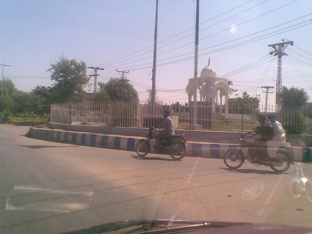 Latifabad, Hyderabad, Pakistan by Mudassir Durrani