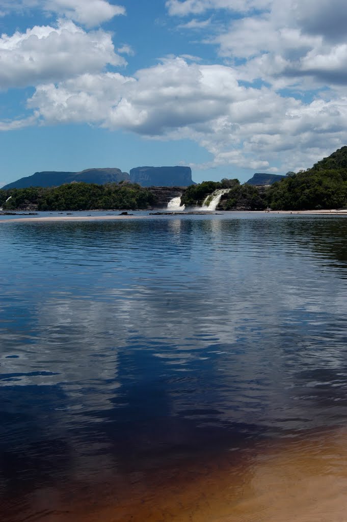 Gran Sabana, Bolívar, Venezuela by hubert harsz