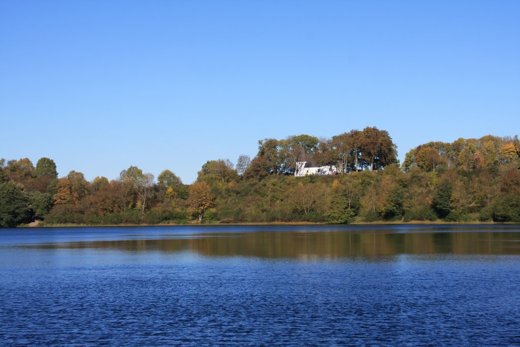 Weinfelder Maar by Clemens Gilles