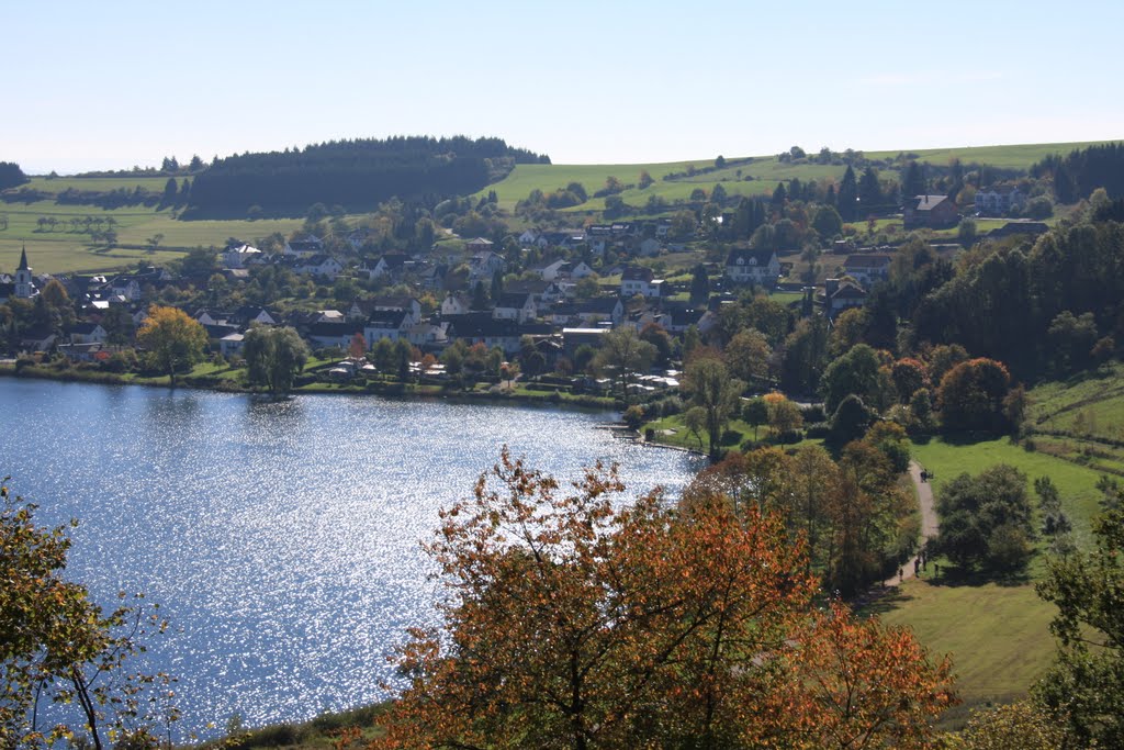 Schalkenmehrener Maar by Clemens Gilles