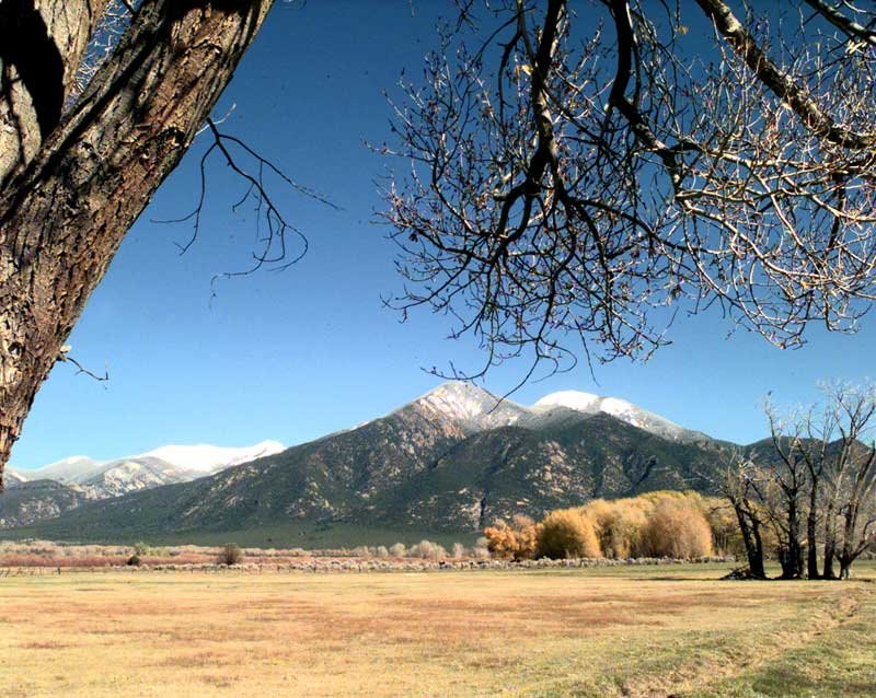 Pueblo Mountains NM by anubiz