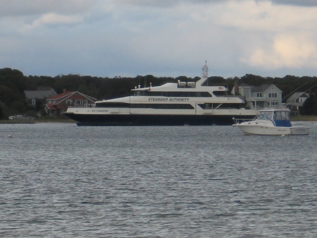 Ferry to Nantucket by aumandg