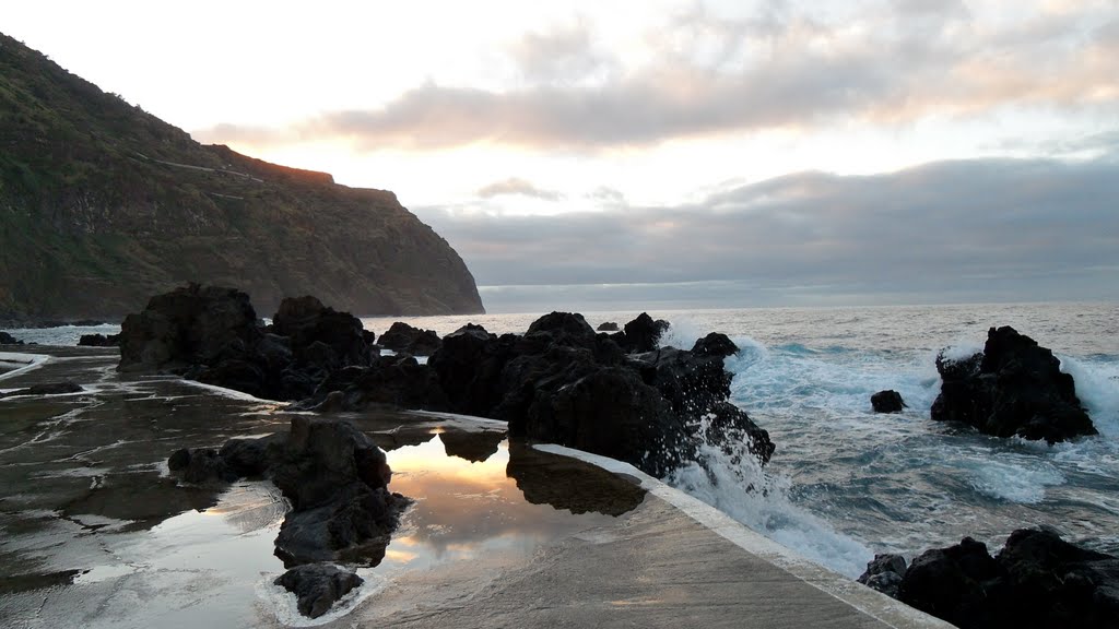 Porto Moniz - Natural Pool at sunset reflection by BlessedCarrot