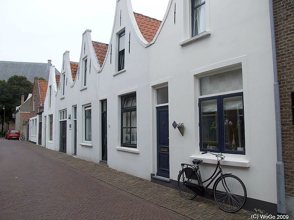 Street in Zierikzee (NL) by Wolfgang Gottschalk