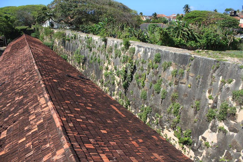 Fort, galle sri lanka by Yoram Yannay